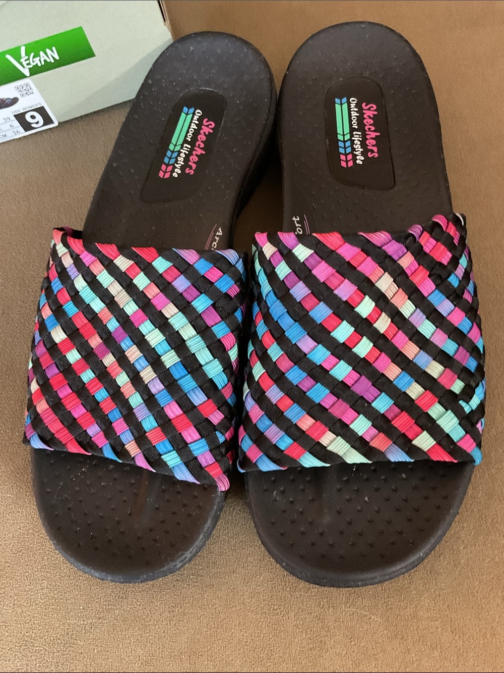Skechers Black Slide Mules with Multicolor Woven Upper - Picture 2 of 4